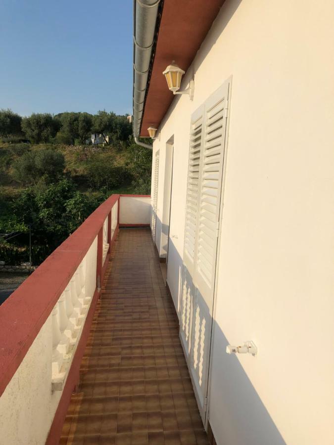 Apartments Ankica Kampor Exterior foto